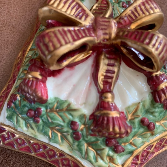 International Bazaar porcelain holiday tree shaped box - Picture 11 of 11